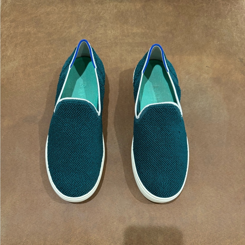 Rothy’s The Original Slip On Sneaker in Juniper (green) Size 8